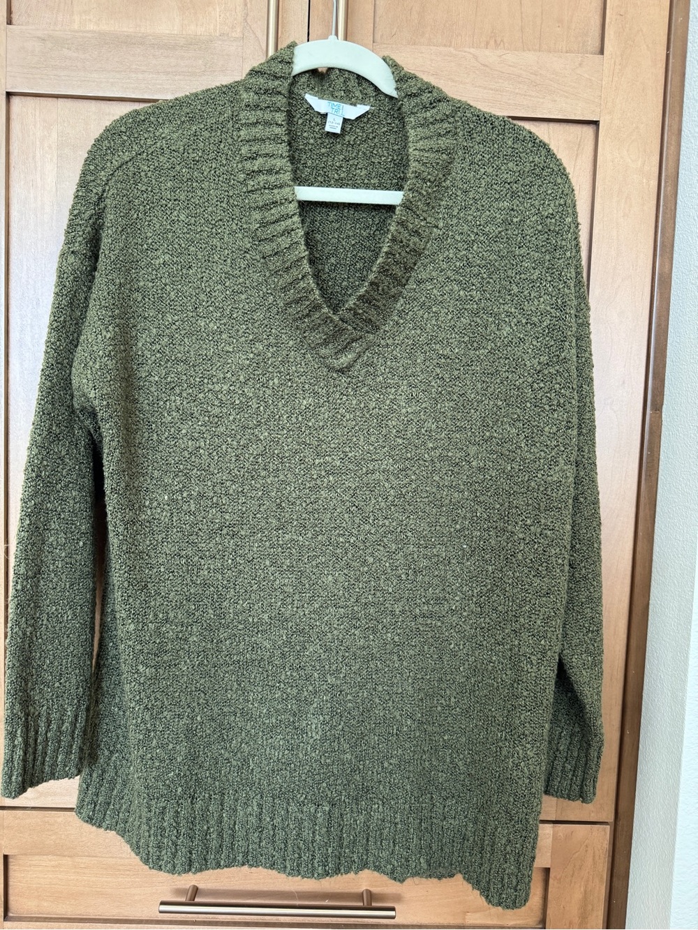 Time and Tru Olive Green V-Neck Sweater